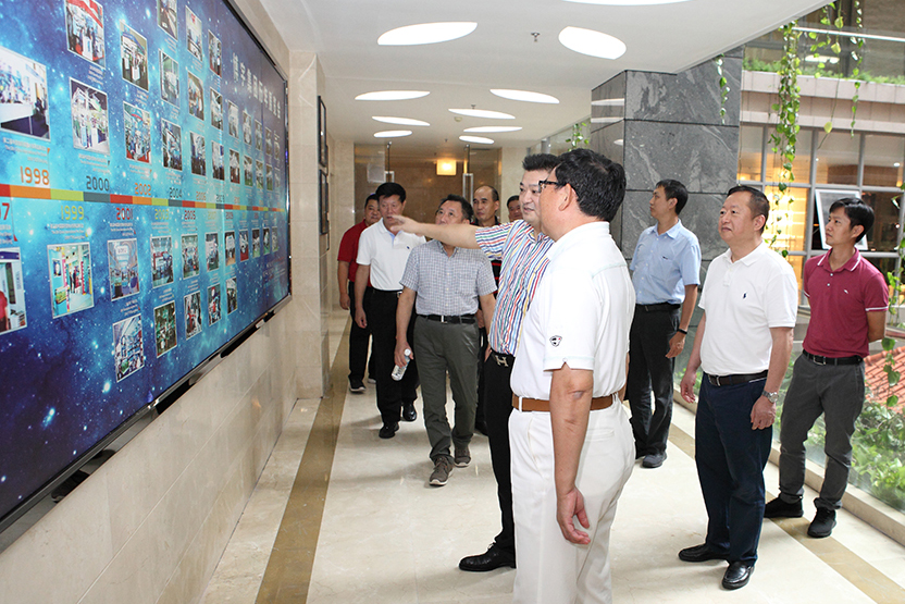 1705711877353686.jpg 1603868084819853.jpg